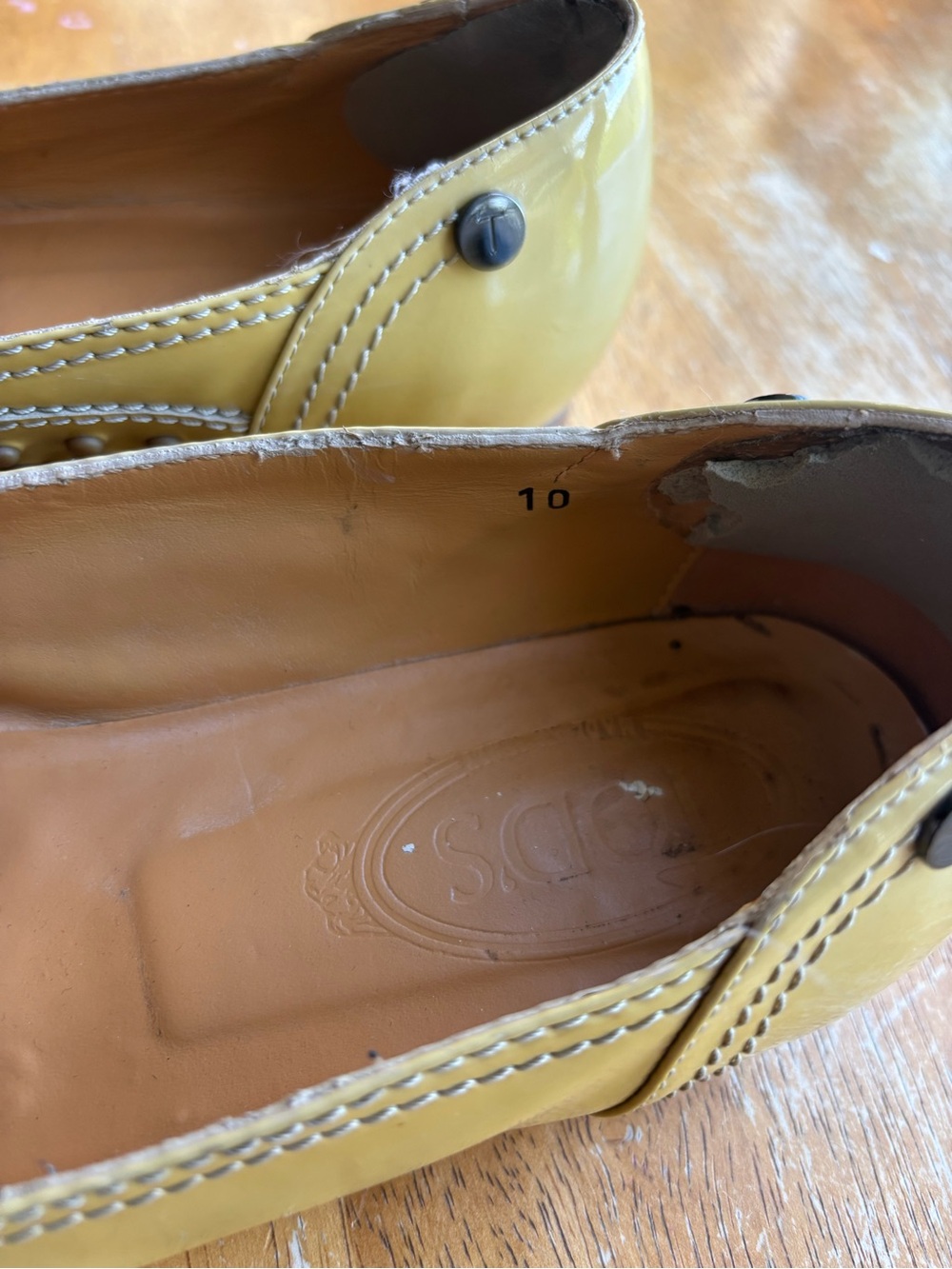 Tod's Yellow Patent Leather Pointed Toe Loafers women’s size 10. - Picture 9 of 11